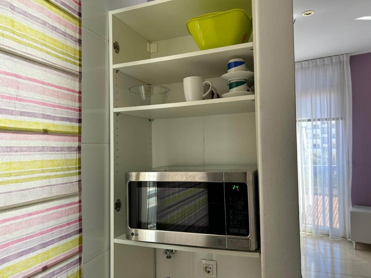 Apartaments Superiors Mtb Only Couples Льорет-де-Мар Экстерьер фото