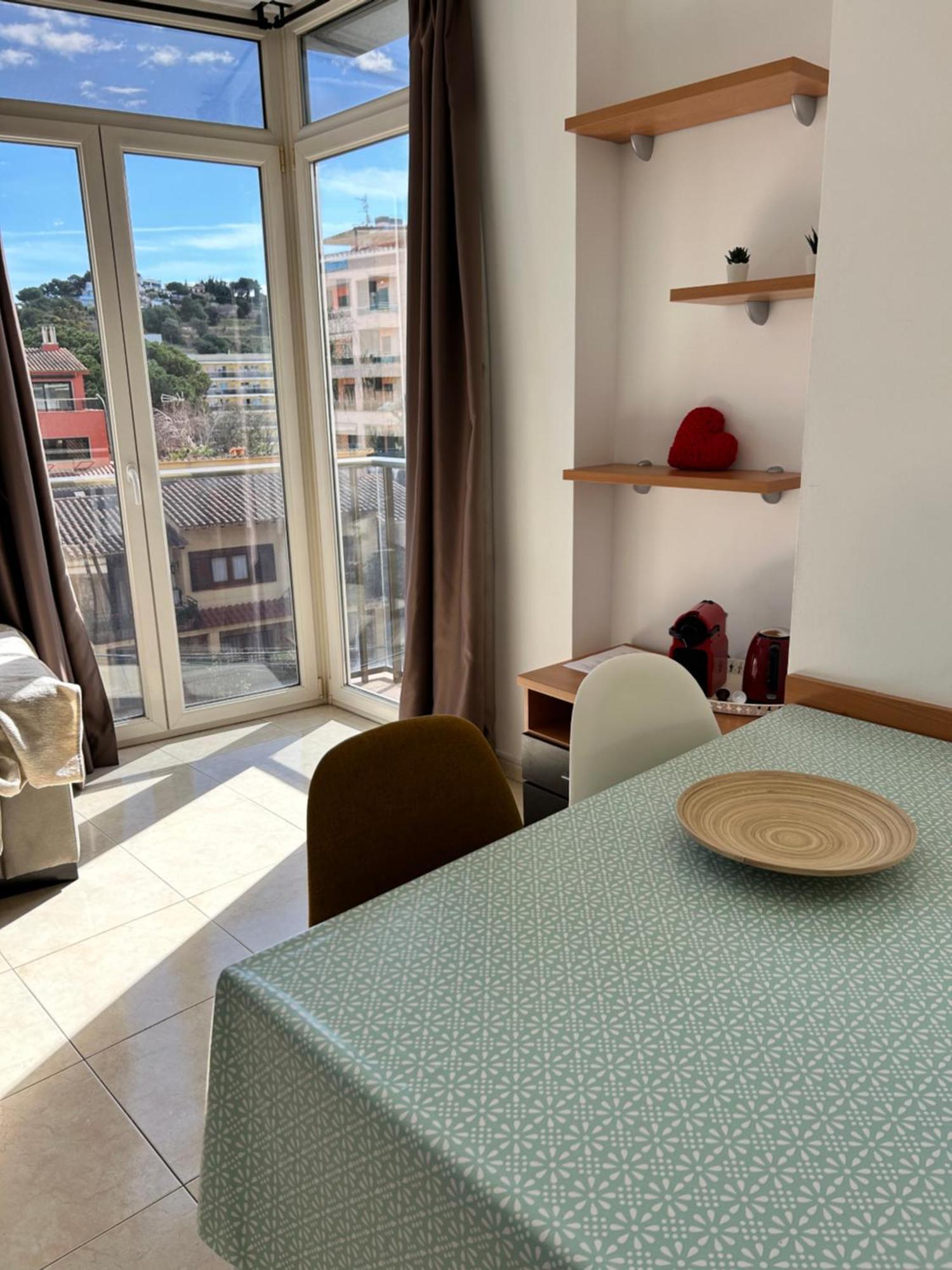 Apartaments Superiors Mtb Only Couples Льорет-де-Мар Экстерьер фото