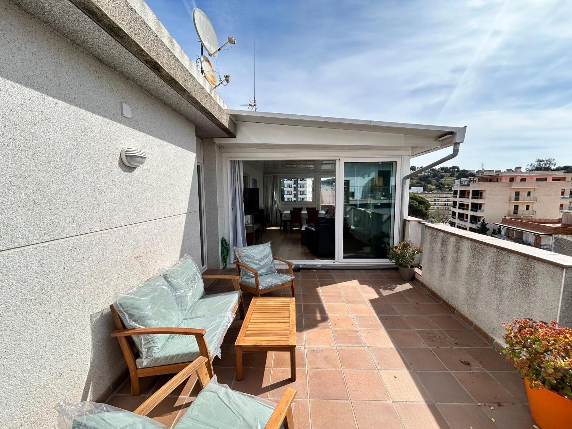 Apartaments Superiors Mtb Only Couples Льорет-де-Мар Экстерьер фото